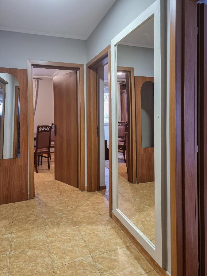 Tirana Center Cozy Apartment ภายนอก รูปภาพ